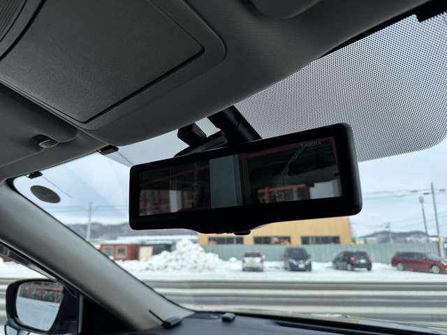 �C���e���W�F���g���[���~���[�ŃJ�����Ō���m�F�o���܂�!