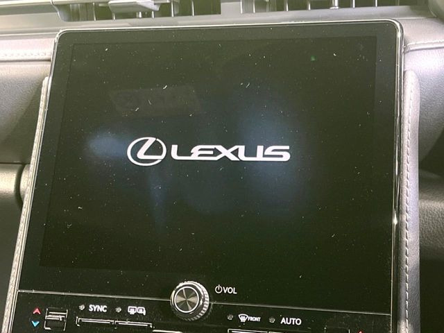 �y9.8�C���` �f�B�X�v���C�I�[�f�B�I�z���ʂ̃f�B�X�v���C��AppleCarPlay��AndroidAuto�����p�\�B�傫�ȉ�ʂŃX�}�z�i�r�A�v���������p���������܂���