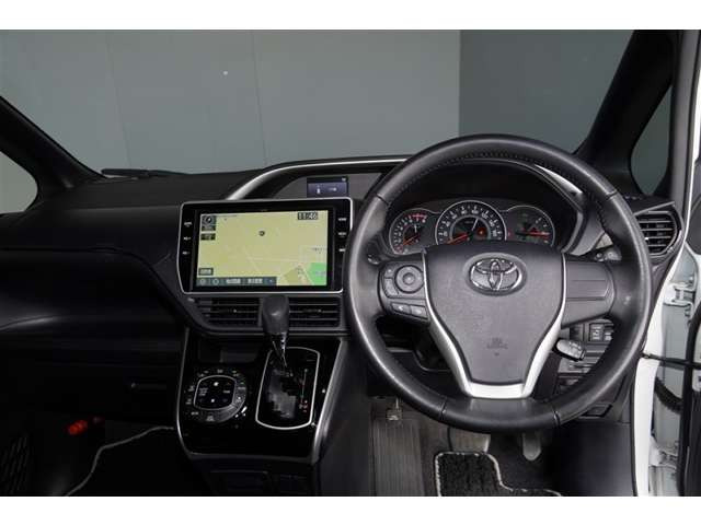 ヴォクシー2.0 ZS 煌III