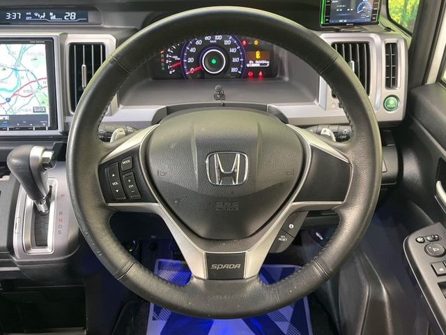 �y�����v�����X�e�A�����O�z�㎿�Ȋv���g�p���邱�ƂŁA��ɂ����������݂ƂĂ��^�]���₷���n���h���ł���