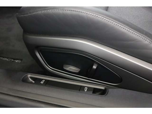 ����A�d�C�n����@�֌n�ُ̈�ى��͌��󂯂��܂���B���[�Ԍ�̒���_����Ԍ��A�C���������Ђ̎��ЍH��ɂĐ����\�ł������܂��B�ύڎԂ�����܂��̂ŁA�A�t�^�[�T�|�[�g�������S�������B