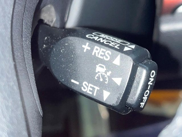 �y���[�_�[�N���[�Y�R���g���[���z�������H�ł̒��������s���y��!!�����ő��x��ۂN���[�Y�R���g���[�����A�Փˌy���V�X�e���ƘA�g���A�O���̎ԗ������m���ĎԊԂ�ۂ悤�ɑ��x���߂��Ă���܂�!!