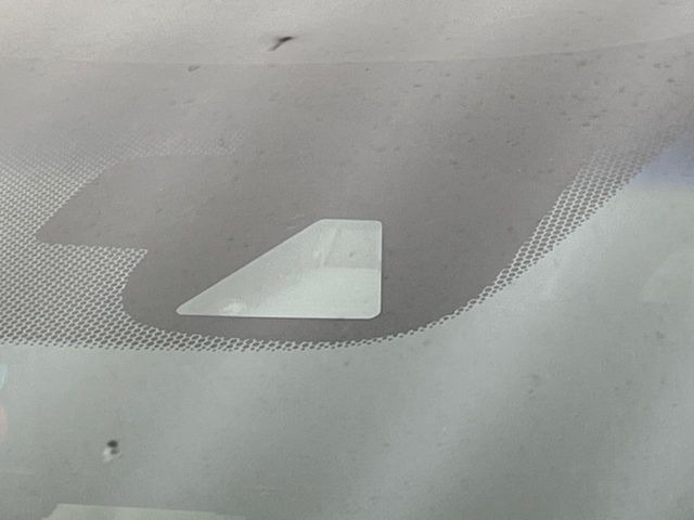 �y�z���_�Z���V���O�z���s���ɑO���̎ԗ�����F�����A�Փ˂������Ȏ��͌x��ƃu���[�L�ŏՓˉ���Ɣ�Q�y�����A�V�X�g�B�����S�Ƀh���C�u�����y���݂��������܂��B