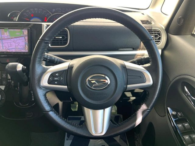 �y�����v�����X�e�A�����O�z�㎿�Ȋv���g�p���邱�ƂŁA��ɂ����������݂ƂĂ��^�]���₷���n���h���ł���