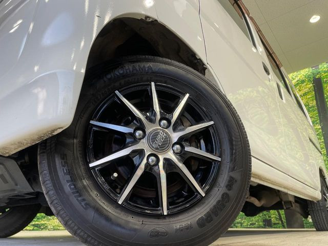 �y12�C���`�A���~�z�C�[���z�O�ςɃ}�b�`�����A���~�z�C�[���𑕒����Ă���܂��B�e��A���~�z�C�[����A�X�^�b�h���X�^�C�����戵�����Ă���܂��B���񂲑��k����������