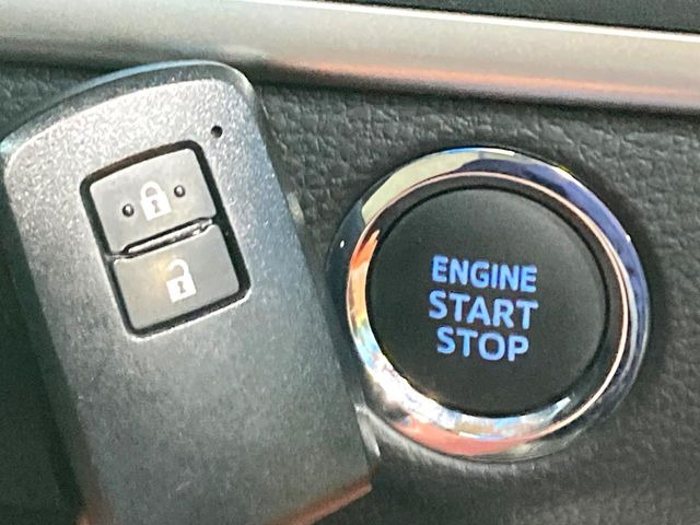 �y�X�}�[�g�L�[�z�J�o����|�P�b�g�ɓ��ꂽ�܂܂ł��h�A�̎{���E�������\�ȃX�}�[�g�L�[�𑕔��B�G���W���̃I���E�I�t�����J�M�����o���K�v����������Ƃ��Ă��֗��ł���