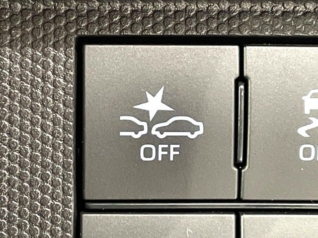 �y�X�}�[�g�A�V�X�g�z���s���ɑO���̎ԗ�����F�����A�Փ˂������Ȏ��͌x��ƃu���[�L�ŏՓˉ���Ɣ�Q�y�����A�V�X�g�B�����S�Ƀh���C�u�����y���݂��������܂��B