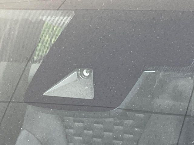 �y�g���^�Z�[�t�e�B�Z���X�z���s���ɑO���̎ԗ�����F�����A�Փ˂������Ȏ��͌x��ƃu���[�L�ŏՓˉ���Ɣ�Q�y�����A�V�X�g�B�����S�Ƀh���C�u�����y���݂��������܂��B