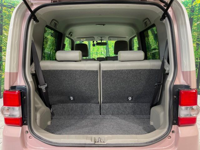 ���i�̂���������ʋ΁A���}���ɏ\���ȉ׎��X�y�[�X���m�ۂ��Ă���܂��B�Z�J���h�V�[�g��|���ƁA�傫�ȉו��̐ύڂ��\�ł���