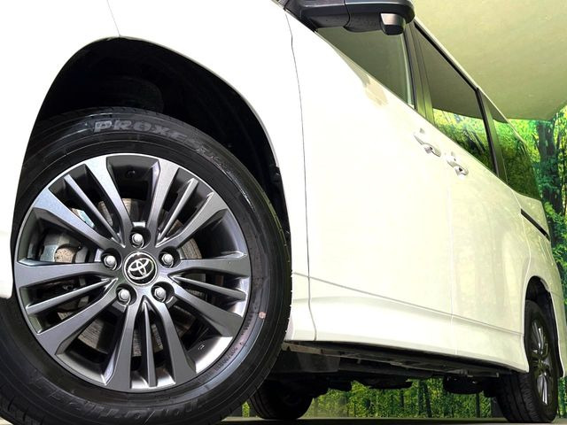 �y����16�C���`�A���~�z�C�[���z�O�ςɃ}�b�`���������A���~�z�C�[���𑕒����Ă���܂��B�e��ЊO�A���~�z�C�[����A�X�^�b�h���X�^�C�����戵�����Ă���܂��B���񂲑��k����������