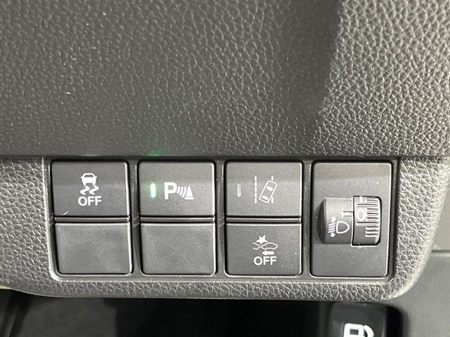 �y�V�e�B�u���[�L�A�N�e�B�u�V�X�e���z�ᑬ���s���ɑO���̎ԗ�����F�����A�Փ˂������Ȏ��͌x��ƃu���[�L�ŏՓˉ���Ɣ�Q�y�����A�V�X�g�B�����S�Ƀh���C�u�����y���݂��������܂��B