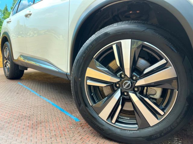 �y����19�C���`�A���~�z�C�[���z�O�ςɃ}�b�`���������A���~�z�C�[���𑕒����Ă���܂��B�e��ЊO�A���~�z�C�[����A�X�^�b�h���X�^�C�����戵�����Ă���܂��B���񂲑��k����������