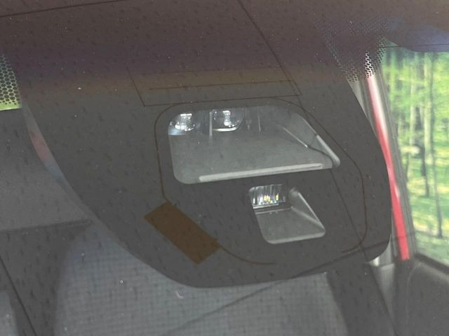 �y�V�e�B�u���[�L�A�N�e�B�u�V�X�e���z�ᑬ���s���ɑO���̎ԗ�����F�����A�Փ˂������Ȏ��͌x��ƃu���[�L�ŏՓˉ���Ɣ�Q�y�����A�V�X�g�B�����S�Ƀh���C�u�����y���݂��������܂��B