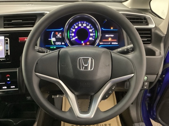 フィット1.5 ハイブリッド Fパッケージ