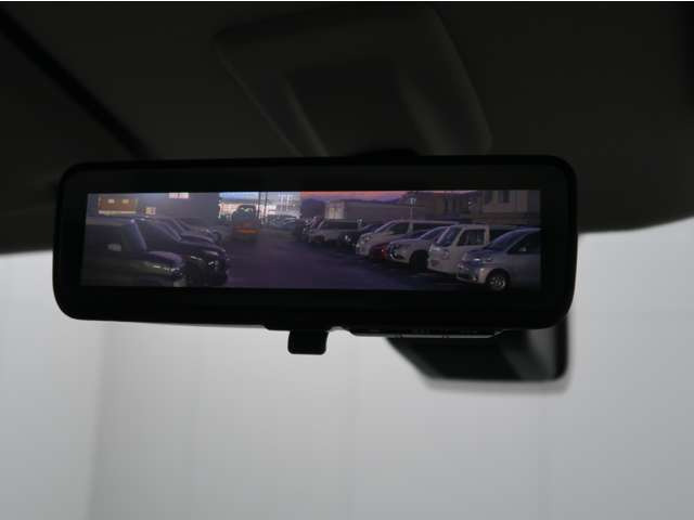 デリカミニT プレミアム 4WD