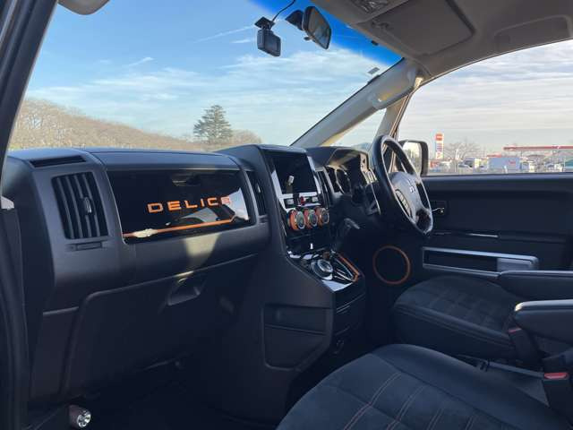 ���X�ł͂��_�񒸂��܂������q�l�Ƀh���C�u���R�[�_�[��K���X�R�[�e�B���O�{�H�ȂǁA���l�i��}���Ă��񋟂����Ē����Ă���܂��B�ڍׂ̓X�^�b�t�܂ł��C�y�ɂ��₢���킹���������܂��B