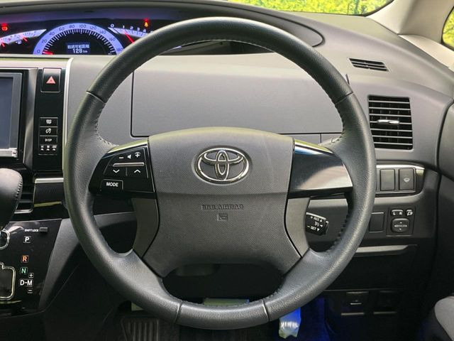 �y�����v�����X�e�A�����O�z�㎿�Ȋv���g�p���邱�ƂŁA��ɂ����������݂ƂĂ��^�]���₷���n���h���ł���