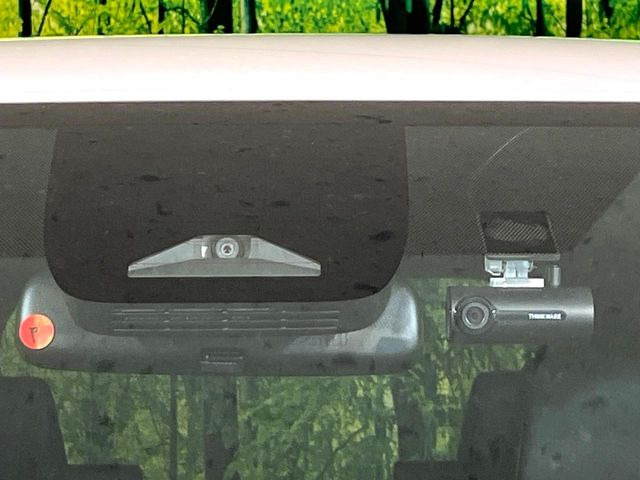 �y�g���^�Z�[�t�e�B�Z���X�z���s���ɑO���̎ԗ�����F�����A�Փ˂������Ȏ��͌x��ƃu���[�L�ŏՓˉ���Ɣ�Q�y�����A�V�X�g�B�����S�Ƀh���C�u�����y���݂��������܂��B