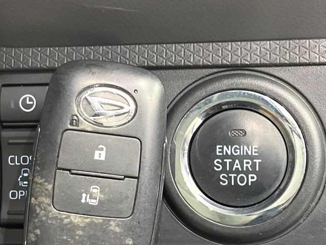 �y�L�[�t���[�V�X�e���z�J�o����|�P�b�g�ɓ��ꂽ�܂܂ł��h�A�̎{���E�������\�ȃX�}�[�g�L�[�𑕔��B�G���W���̃I���E�I�t�����J�M�����o���K�v����������Ƃ��Ă��֗��ł���