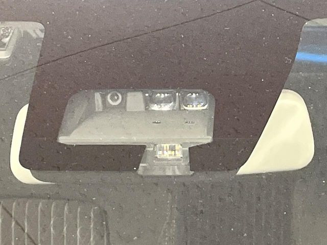 �y�X�Y�L �Z�[�t�e�B�T�|�[�g�z���s���ɑO���̎ԗ�����F�����A�Փ˂������Ȏ��͌x��ƃu���[�L�ŏՓˉ���Ɣ�Q�y�����A�V�X�g�B�����S�Ƀh���C�u�����y���݂��������܂��B