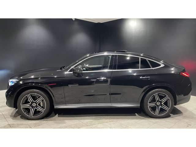 GLCクーペ220d 4マチック AMGラインパッケージ(ISG) 4WD