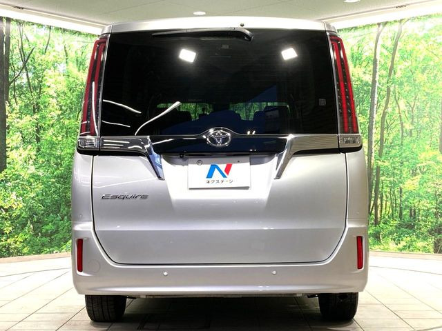 安心の最長10年・走行無制限保証(有償)をご用意。保証内容も充実はもちろん、無料点検&オイル交換や、年中無休の全国・24時間ロードサービスも付帯されておりますのでご安心下さい。