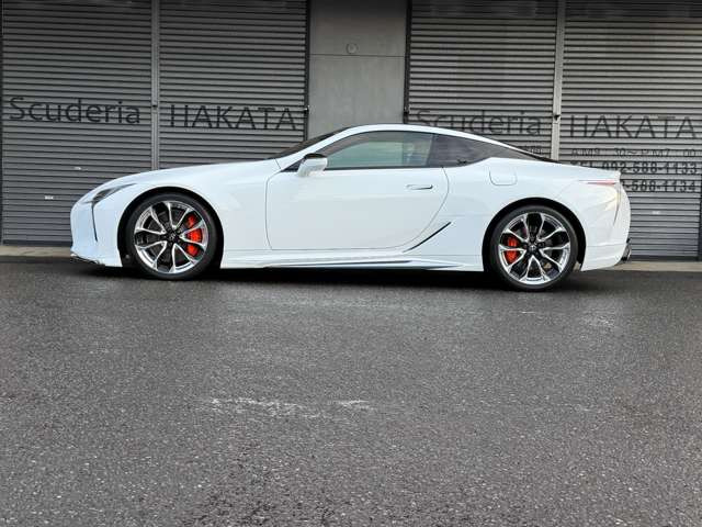 �O��p�[�L���O�Z���T�[�E�o�b�N�J�����E���[���L�[�v�A�V�X�g�E�T�C�h�u���C���h�X�|�b�g�B