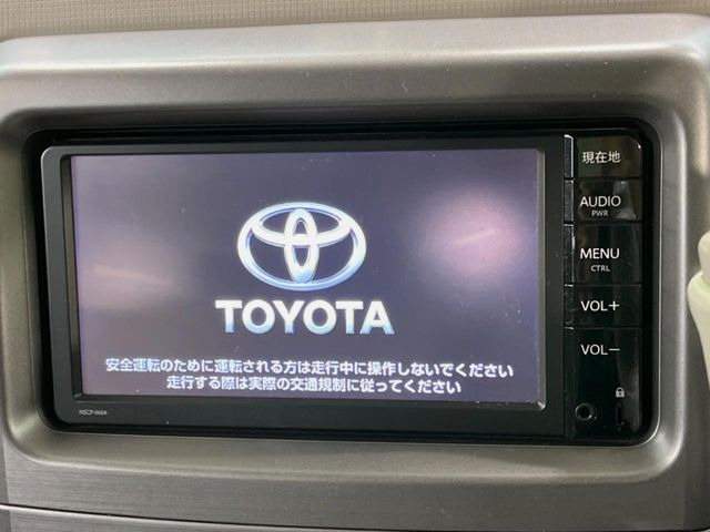 �y�����i�r�z�l�C�̏����i�r�𑕔����Ă���܂��B�i�r�̎g���₷���͂������A�I�[�f�B�I�@�\���[��!�L�����v�◷�s�͂������A�ʋ΂┃�����ȂǕ��i�̃h���C�u���y�����Ȃ�͂���