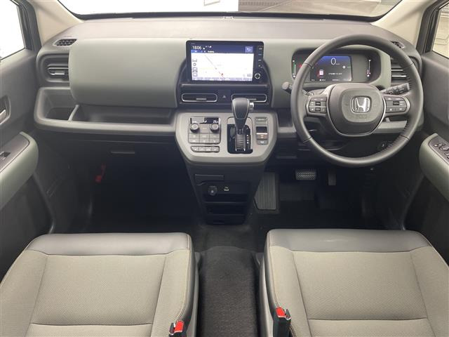 フリード1.5 e:HEV クロスター