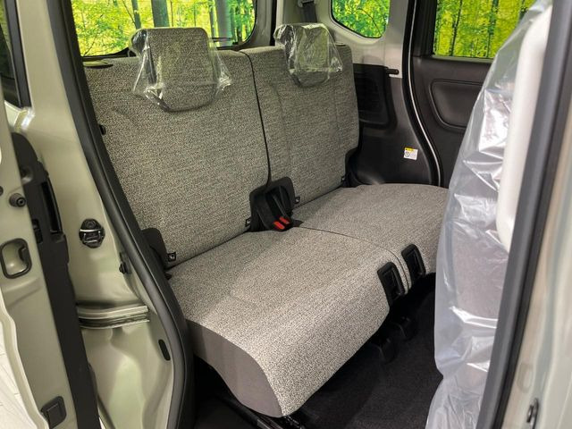 ���i���ȃI���W�i���t���A�}�b�g���I�v�V�����ɂĂ��p�ӂ��Ă���܂��B���D���ȃf�U�C����J���[�����Ԃɍ��킹�đI��ł����������Ƃ��ł��܂���