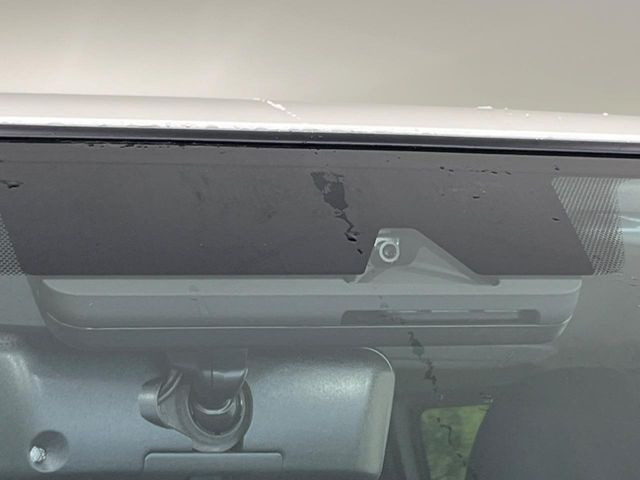 �y�g���^�Z�[�t�e�B�Z���X�z���s���ɑO���̎ԗ�����F�����A�Փ˂������Ȏ��͌x��ƃu���[�L�ŏՓˉ���Ɣ�Q�y�����A�V�X�g�B�����S�Ƀh���C�u�����y���݂��������܂��B