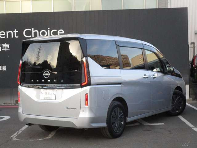 セレナ1.4 e-POWER XV ステップタイプ