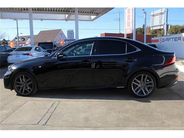 弊社はあいおいニッセイ同和損保代理店です。全営業社員が保険の募集人資格を取得しております。お気軽にご相談ください。