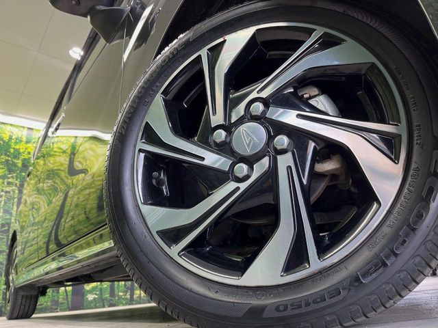 �y����15�C���`�A���~�z�C�[���z�O�ςɃ}�b�`���������A���~�z�C�[���𑕒����Ă���܂��B�e��ЊO�A���~�z�C�[����A�X�^�b�h���X�^�C�����戵�����Ă���܂��B���񂲑��k����������