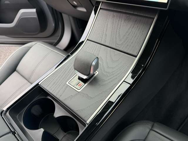 8���I�[�g�}�`�b�N�E�ԑ������� �d���p���[�X�e�A�����O�B