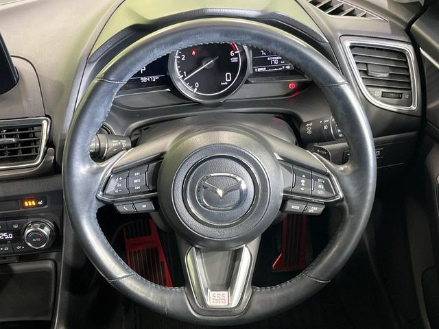 �y�����v�����X�e�A�����O�z�㎿�Ȋv���g�p���邱�ƂŁA��ɂ����������݂ƂĂ��^�]���₷���n���h���ł���