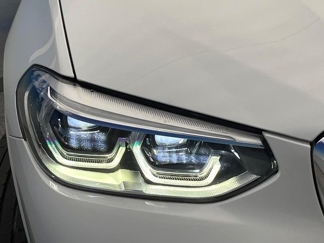 ��LED�w�b�h���C�g:��ԑ��s�����ǍD�Ȏ��E���m�ۂ����S���ĉ^�]�ł��鍂�P�xLED�w�b�h���C�g�𑕔�!�_�����x�������A����d�͂��}�����Ă��܂��B