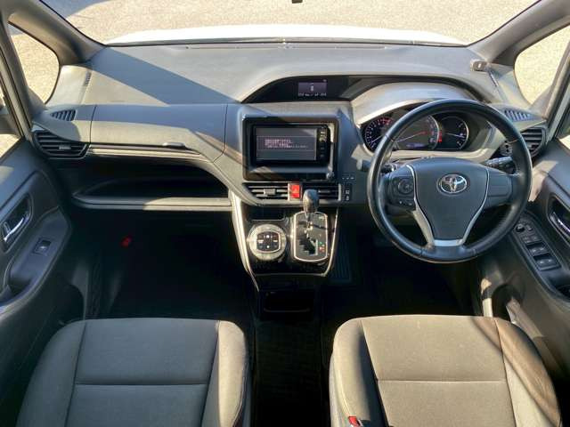 スリークロス滋賀店は総在庫200台以上展示!お客様のお気に入りの1台がきっと見つかります!軽自動車、普通車、キャンピングカーに福祉車両まで店頭に無い在庫もお探しできます♪お気軽にご来店ください!