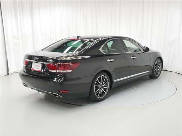 LS600h Fスポーツ 4WD