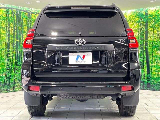 安心の最長10年・走行無制限保証(有償)をご用意。保証内容も充実はもちろん、無料点検&オイル交換や、年中無休の全国・24時間ロードサービスも付帯されておりますのでご安心下さい。