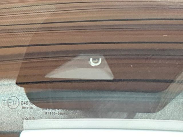 �y�g���^�Z�[�t�e�B�Z���X�z���s���ɑO���̎ԗ�����F�����A�Փ˂������Ȏ��͌x��ƃu���[�L�ŏՓˉ���Ɣ�Q�y�����A�V�X�g�B�����S�Ƀh���C�u�����y���݂��������܂��B