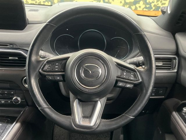 �y�����v�����X�e�A�����O�z�㎿�Ȋv���g�p���邱�ƂŁA��ɂ����������݂ƂĂ��^�]���₷���n���h���ł���