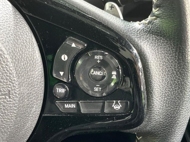 �y�A�_�v�e�B�u�N���[�Y�R���g���[���z�������H�ł̒��������s���y��!!�����ő��x��ۂN���[�Y�R���g���[�����A�Փˌy���V�X�e���ƘA�g���A�O���̎ԗ������m���ĎԊԂ�ۂ悤�ɑ��x���߂��Ă���܂�!!