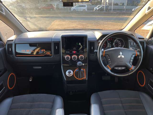 �S�Ԏ���\�ł��B�傫�ȓW����������ۂɉ^�]���Ă݂ĉ������B���ۂɏ���Ă݂Ă��ꂩ��̃J�[���C�t��z�����Ă���������