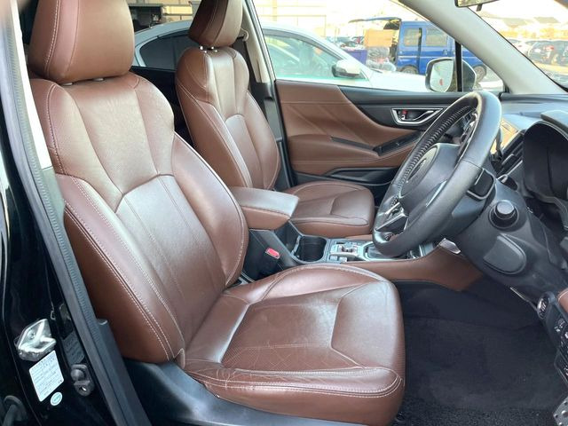 フォレスター2.0 アドバンス 4WD