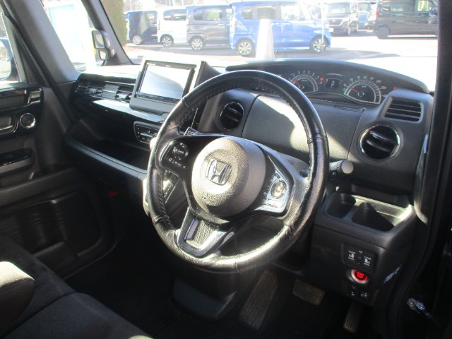 N-BOXカスタムL 4WD