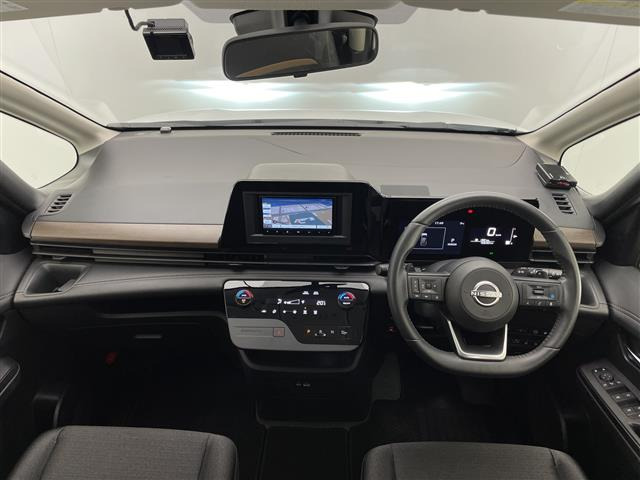 セレナ2.0 ハイウェイスターV