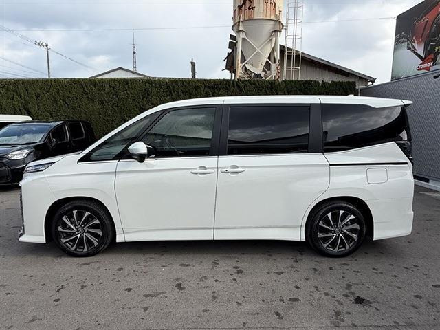 ヴォクシー2.0 S-Z