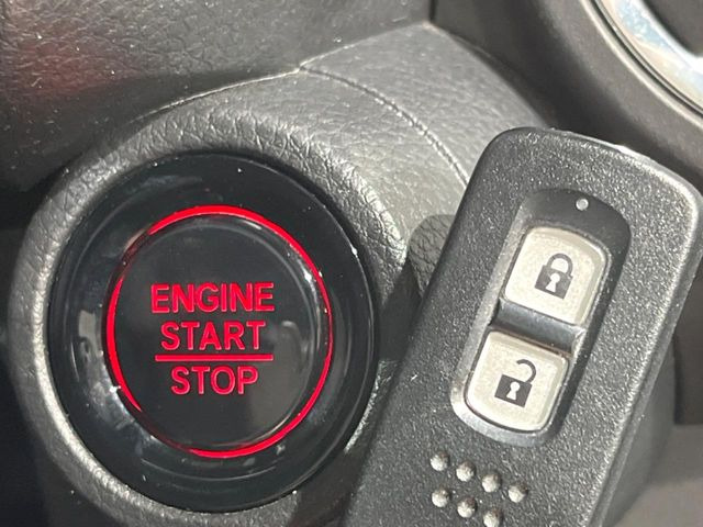 �yHonda�X�}�[�g�L�[�z�J�o����|�P�b�g�ɓ��ꂽ�܂܂ł��h�A�̎{���E�������\�ȃX�}�[�g�L�[�𑕔��B�G���W���̃I���E�I�t�����J�M�����o���K�v����������Ƃ��Ă��֗��ł���