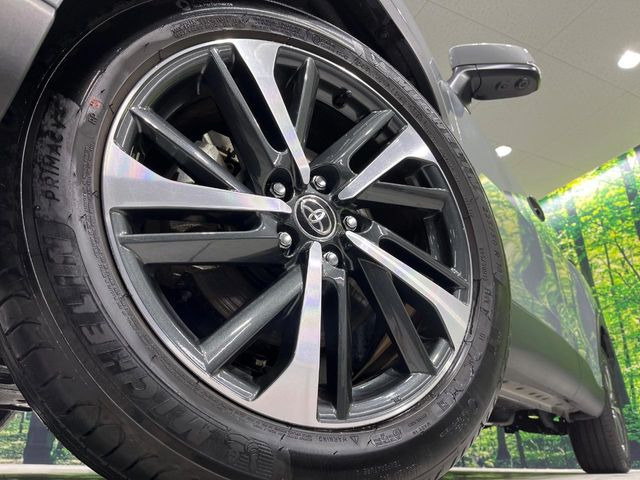 �y����18�C���`�A���~�z�C�[���z�O�ςɃ}�b�`���������A���~�z�C�[���𑕒����Ă���܂��B�e��ЊO�A���~�z�C�[����A�X�^�b�h���X�^�C�����戵�����Ă���܂��B���񂲑��k����������